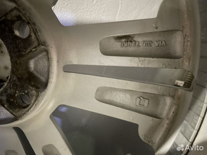 Комплект зимних колес R18 235x65x18 на дисках