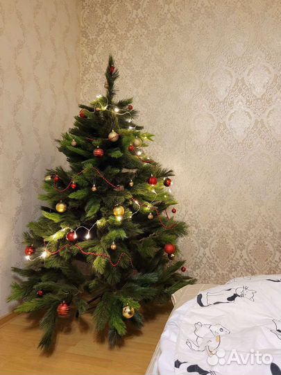 Елка искусственная