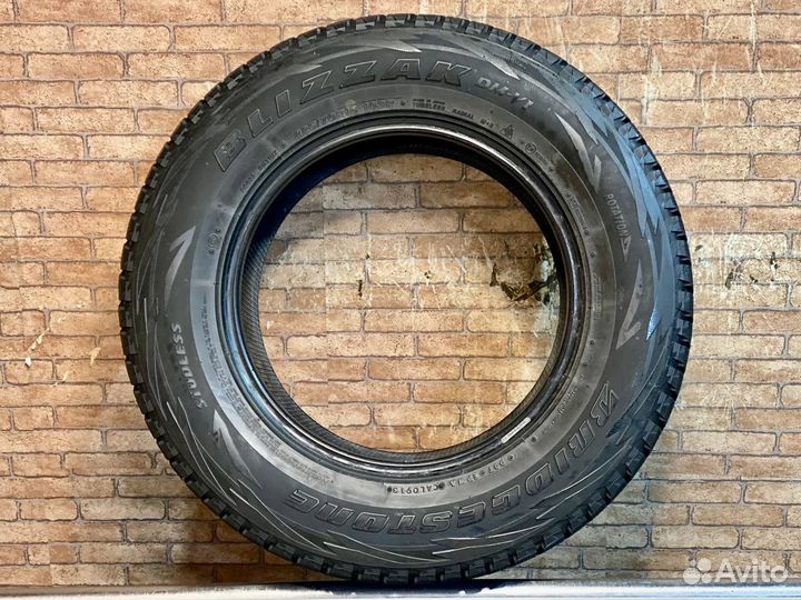 Bridgestone Blizzak DM-V1 225/70 R16