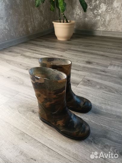 Детские резиновые сапоги