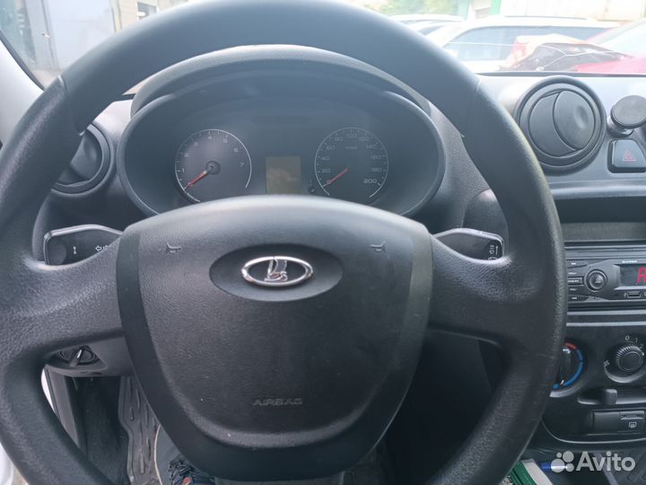 LADA Granta 1.6 МТ, 2016, 170 000 км