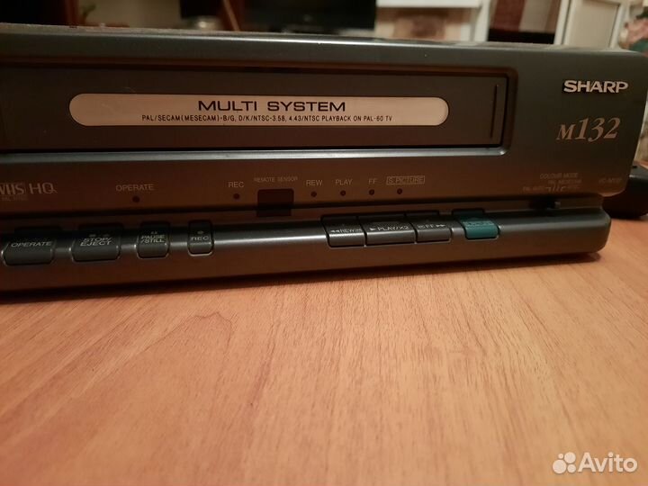 Видеомагнитофон Sharp м132