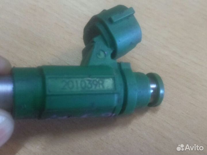 Топливная форсунка Mitsubishi Outlander 4G69