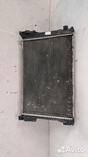 Радиатор охлаждения Mersedes e 212