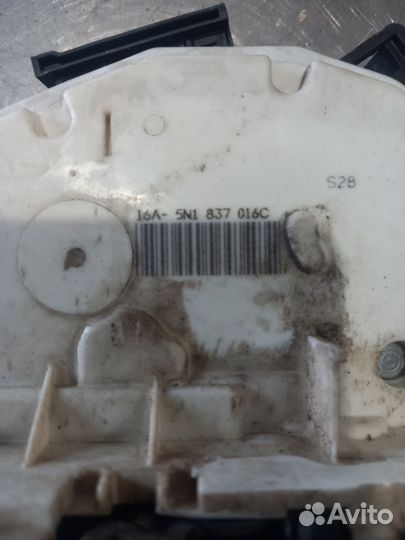 Замок передней правой двери VW Tiguan 1