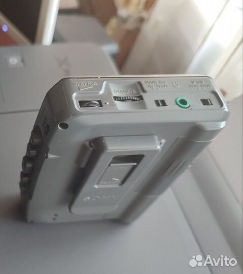 Кассетный плеер Sony WM-FX195