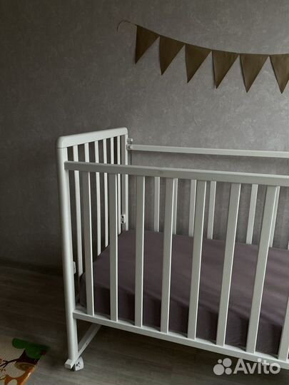 Детская кроватка