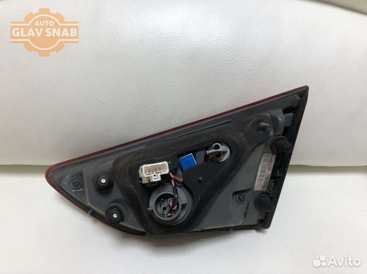 Фонарь в крышку багажника левый Хендай i30