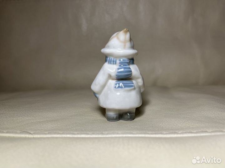 Статуэтка Укутыш. Обулся оделся. лзфи