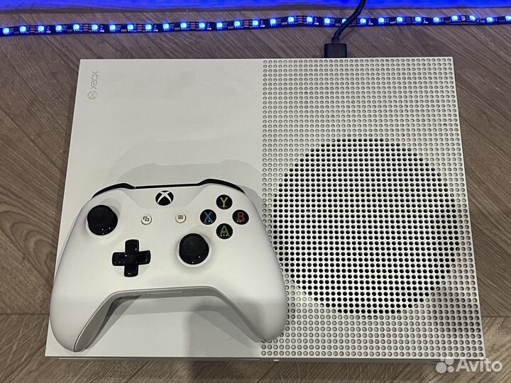 Xbox One S