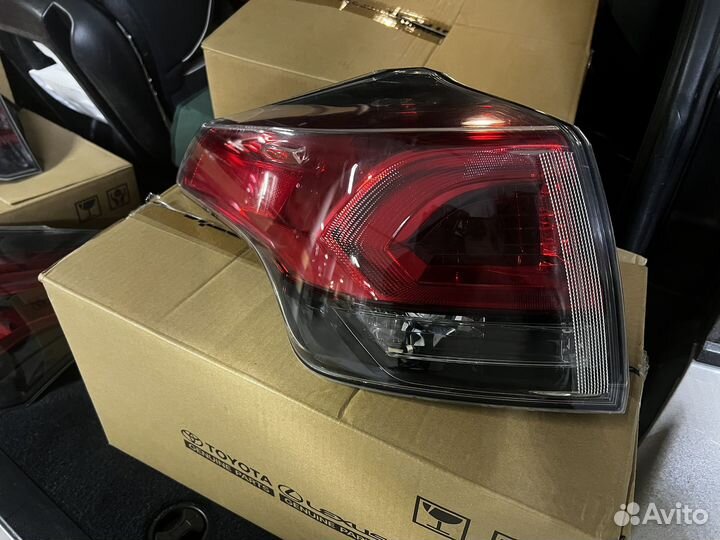 Фары на toyota rav4