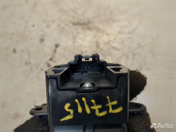 Кнопка стояночного тормоза Land Rover Range Rover