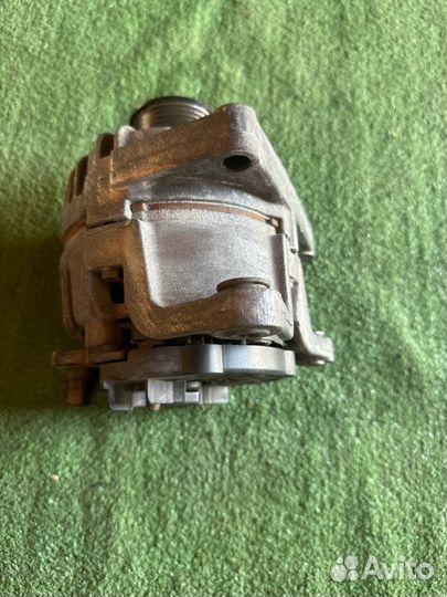 Генератор Opel Astra H A16XER 2010