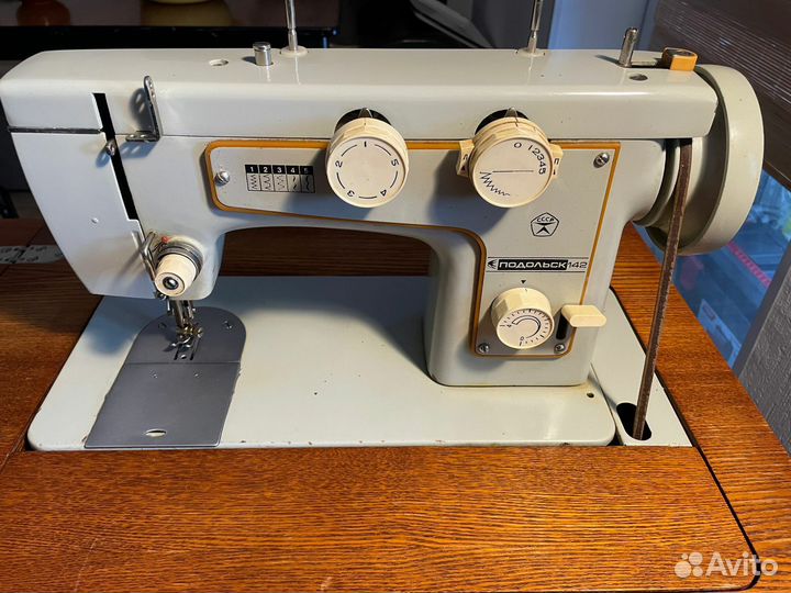Швейная машина Подольск 142