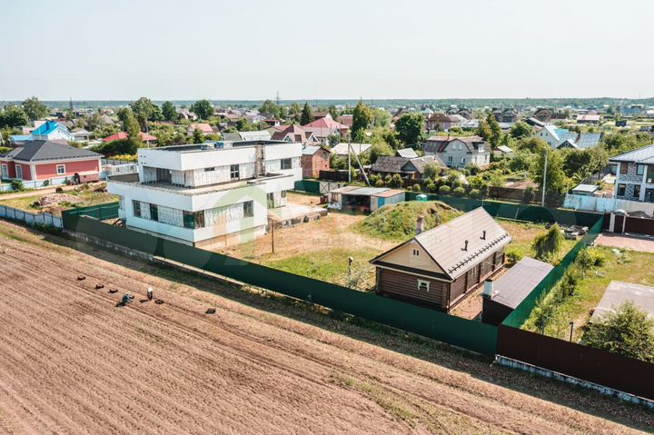 Дом 300 м² на участке 21 сот.