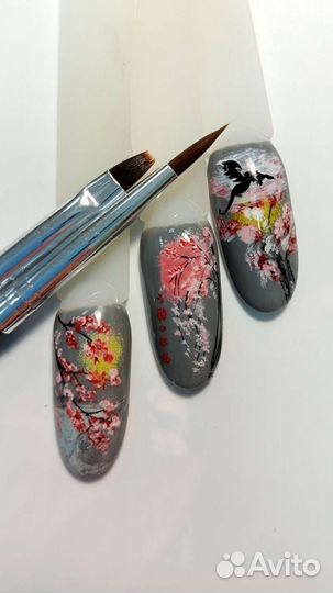 Маникюр и педикюр