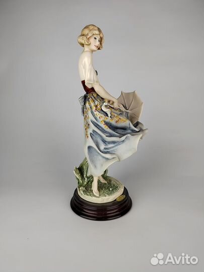 Cтатуэтка Giuseppe Armani Florence Сapodimonte