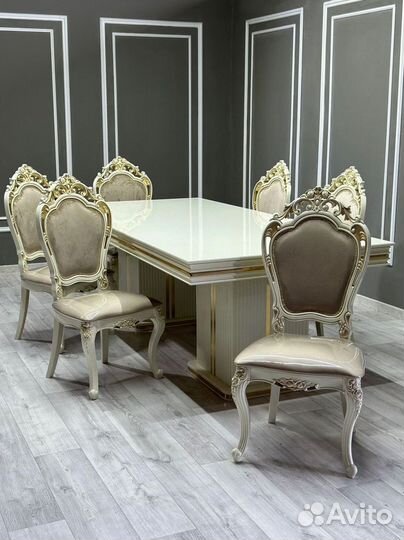 Столы и стулья