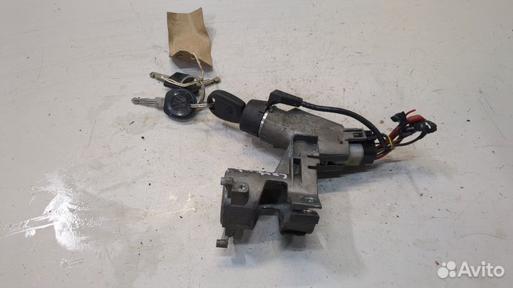 Замок зажигания Volkswagen Transporter 4, 1999