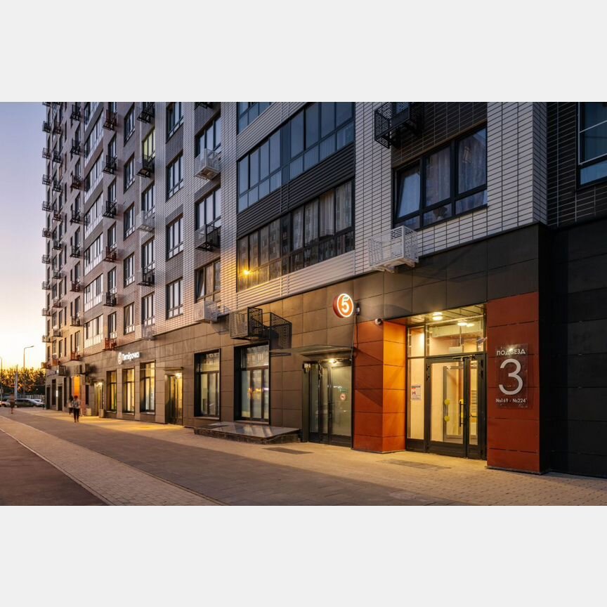 4-к. квартира, 110 м², 8/14 эт.