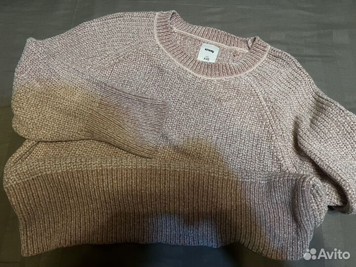 Свитер женский