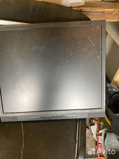 Монитор Samsung