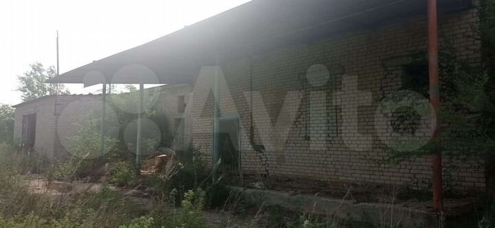 Здание, 700 м²