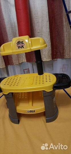 Стол для инструментов