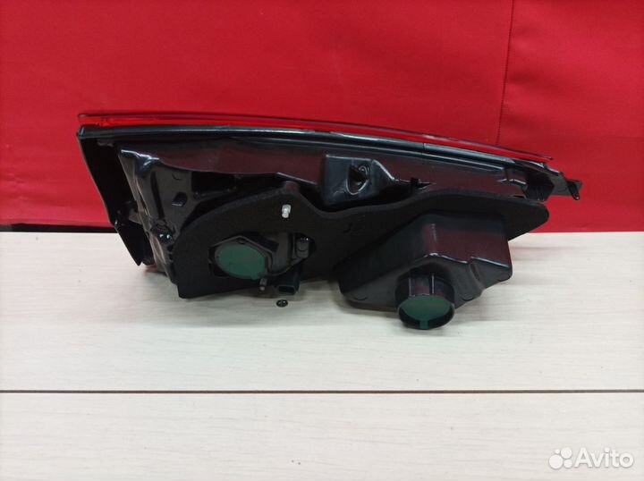 Фонарь правый внутренний Nissan Qashqai 2 j11 2014