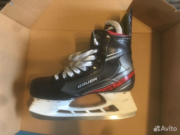 Хоккейные коньки bauer vapor