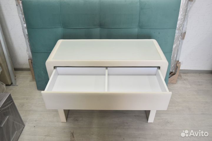 Туалетный столик