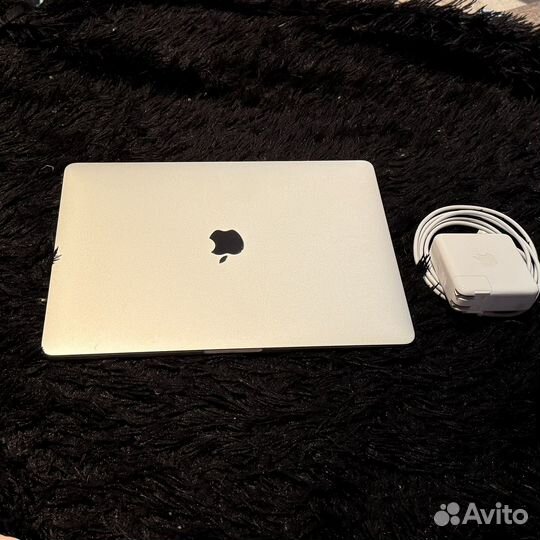 Apple macbook pro 13 2022 m2 256