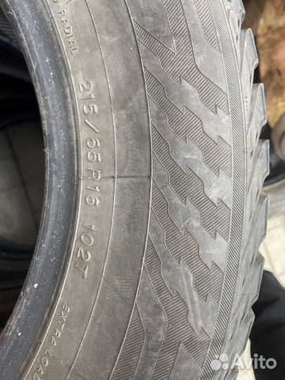 Yokohama Ice Guard IG35 215/65 R16 102T