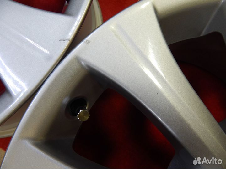 6919 Оригинал Lexus R17 5*114.3 J7/5 ET45 Б/п по