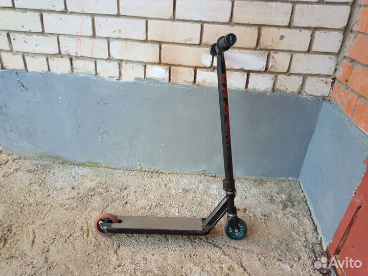 Трюковой самокат