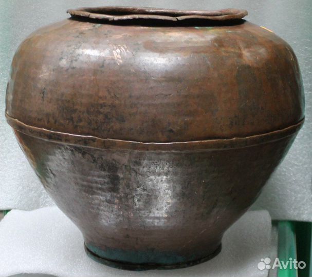 Старинные медные подойники. Медные чаны