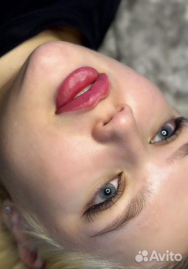 Контурная пластика губ