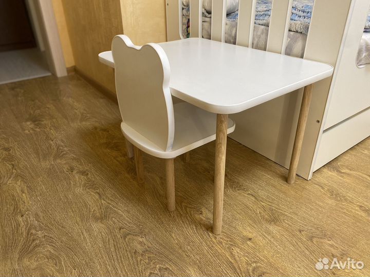 Детский стол и стульчик