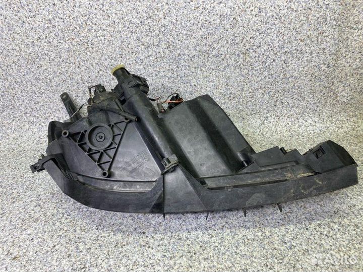 Фара левая Mazda 3 BK 2007