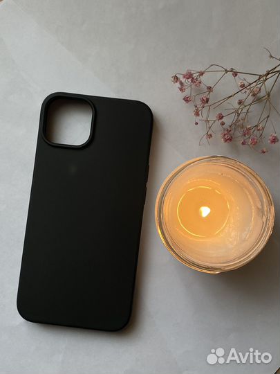 Чехол на iPhone 14