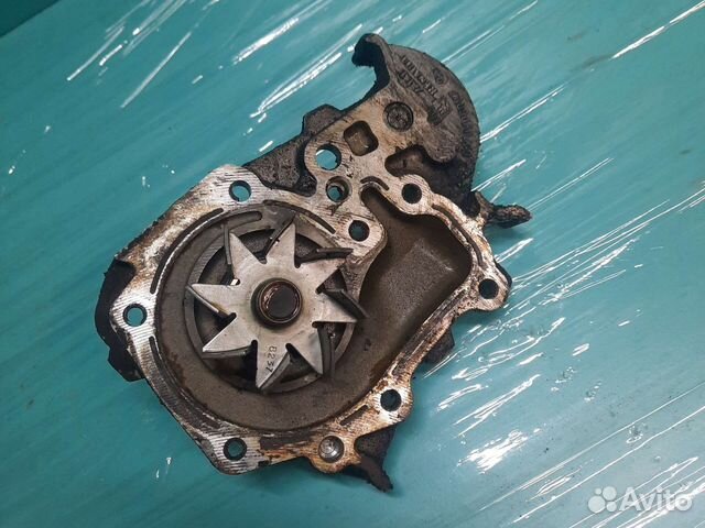 Помпа Renault megane 1