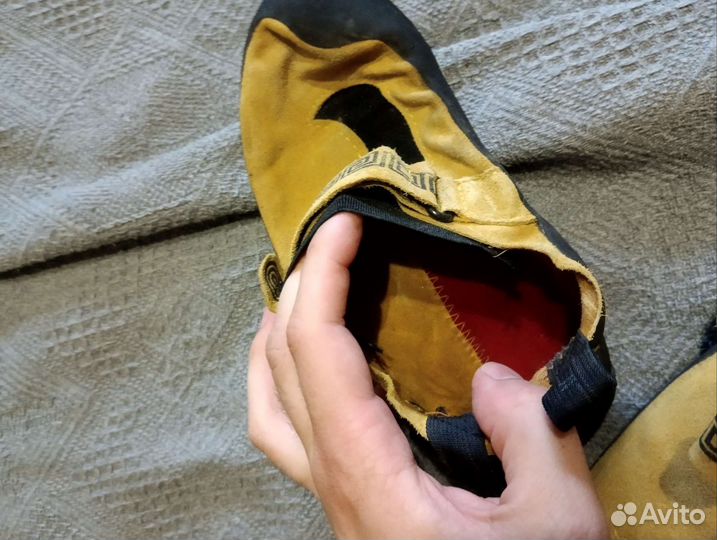 Туфли скальные две пары Redline р.42, 42,5