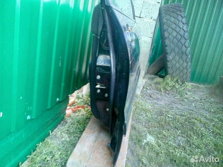 Дверь для Митсубиси Лансер 9