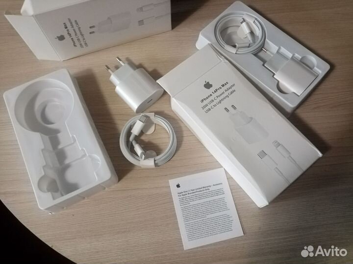 Зарядное устройство на iPhone 20w новое