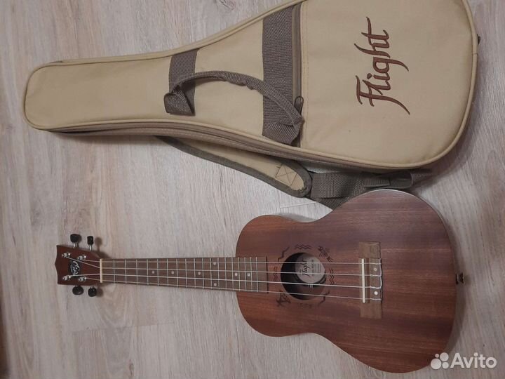 Укулеле flight