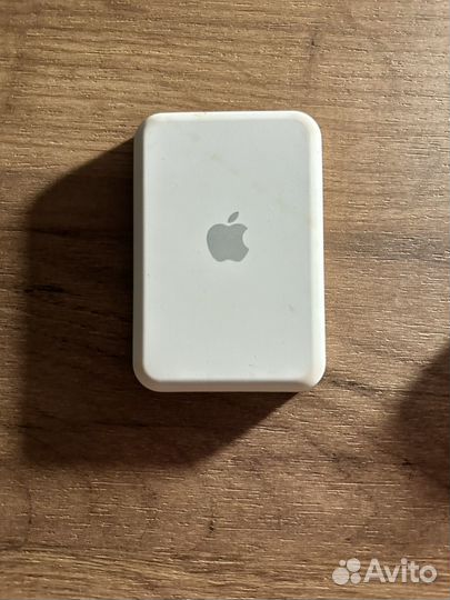 Apple magsafe battery pack