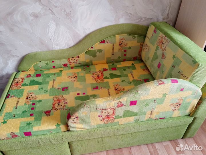 Детский диванчик раскладной бу