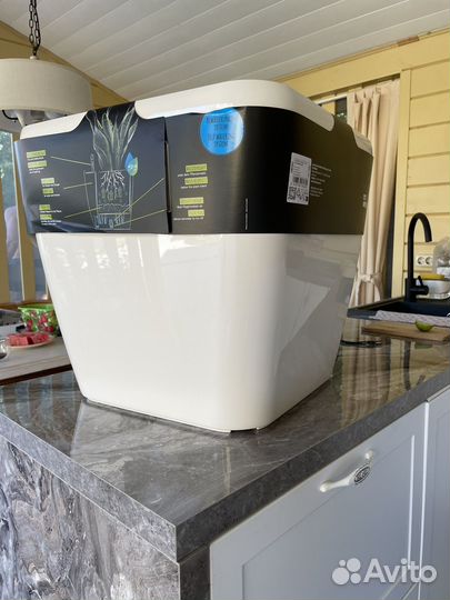 Кашпо с автополивом lechuza