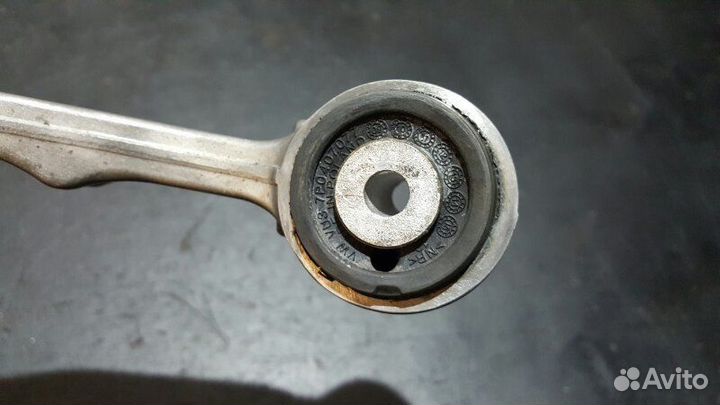 Рычаг подвески передний Porsche Cayenne 958 M4852