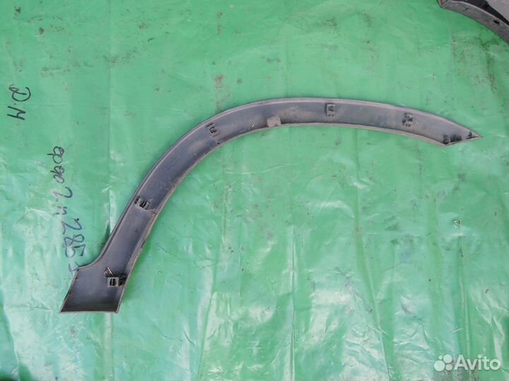 Накладка крыла переднего левого Honda CR-V II